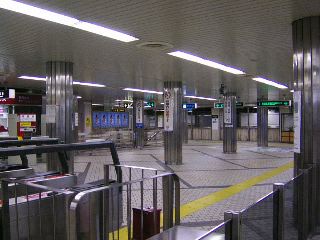 大通駅改札02