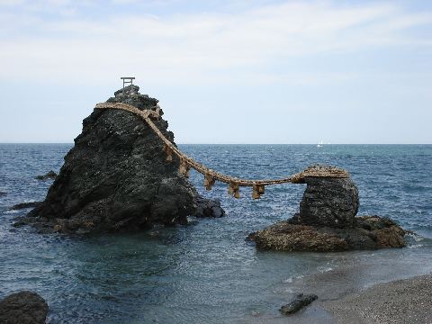 夫婦岩
